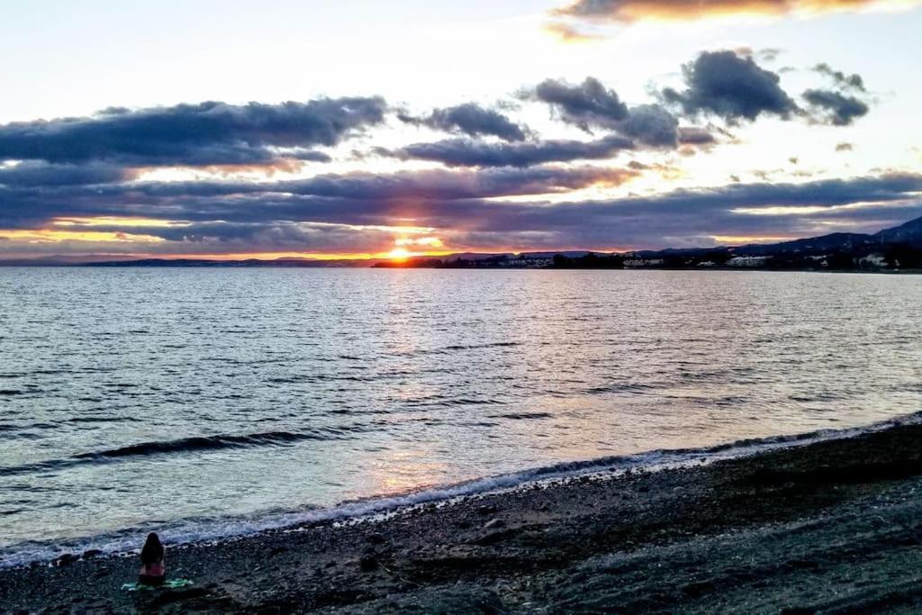 Beachfront Escape Appartement Estepona